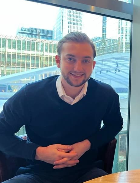 Alex, founder of UNI5Y